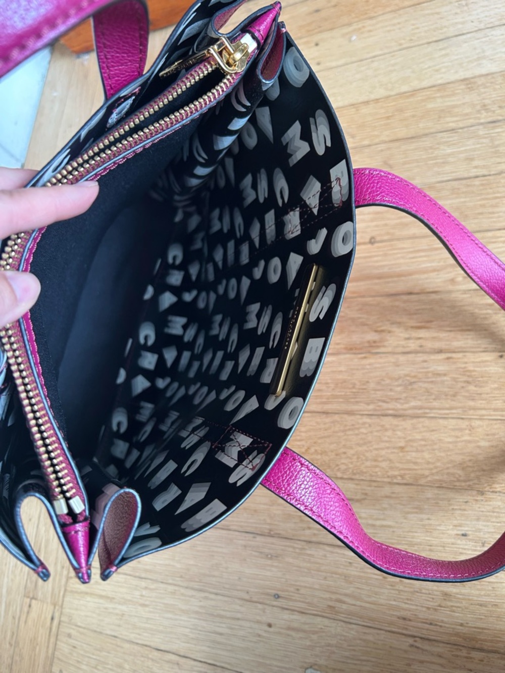 Marc Jacobs Fuchsia Pebbled Leather Tote - Picture 3 of 11